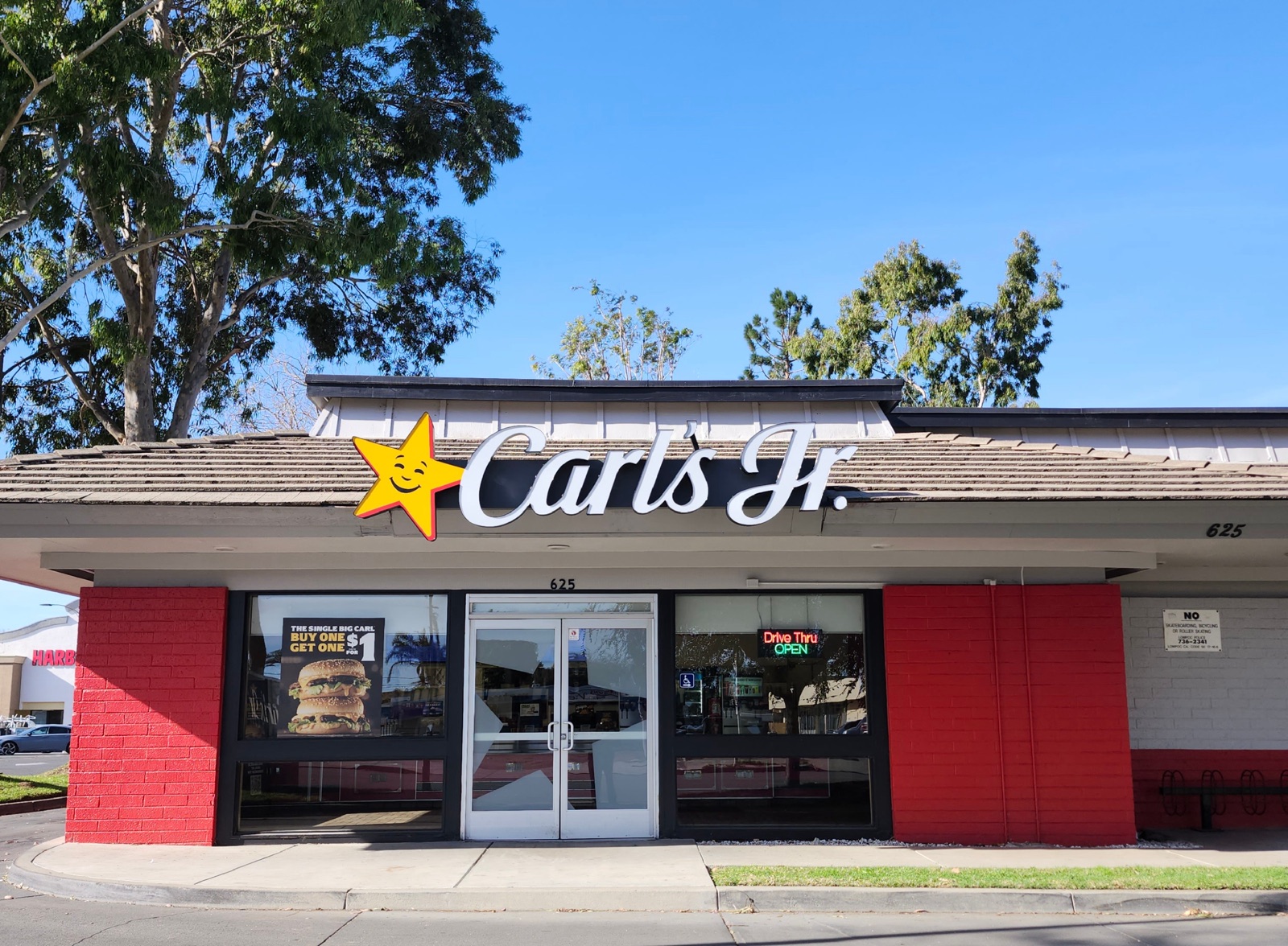 Carl's Jr signage, Lompoc, CA