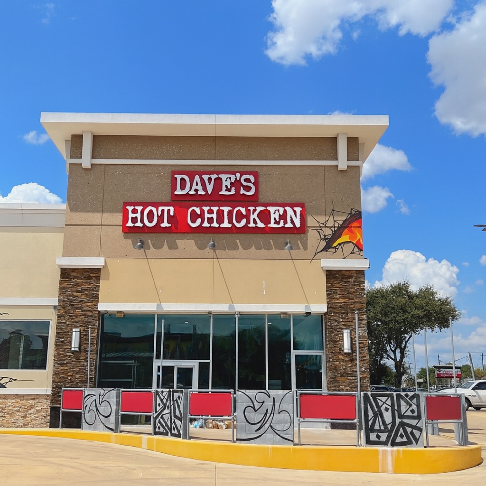 Dave's Hot Chicken Westheimer signage, Houston, TX