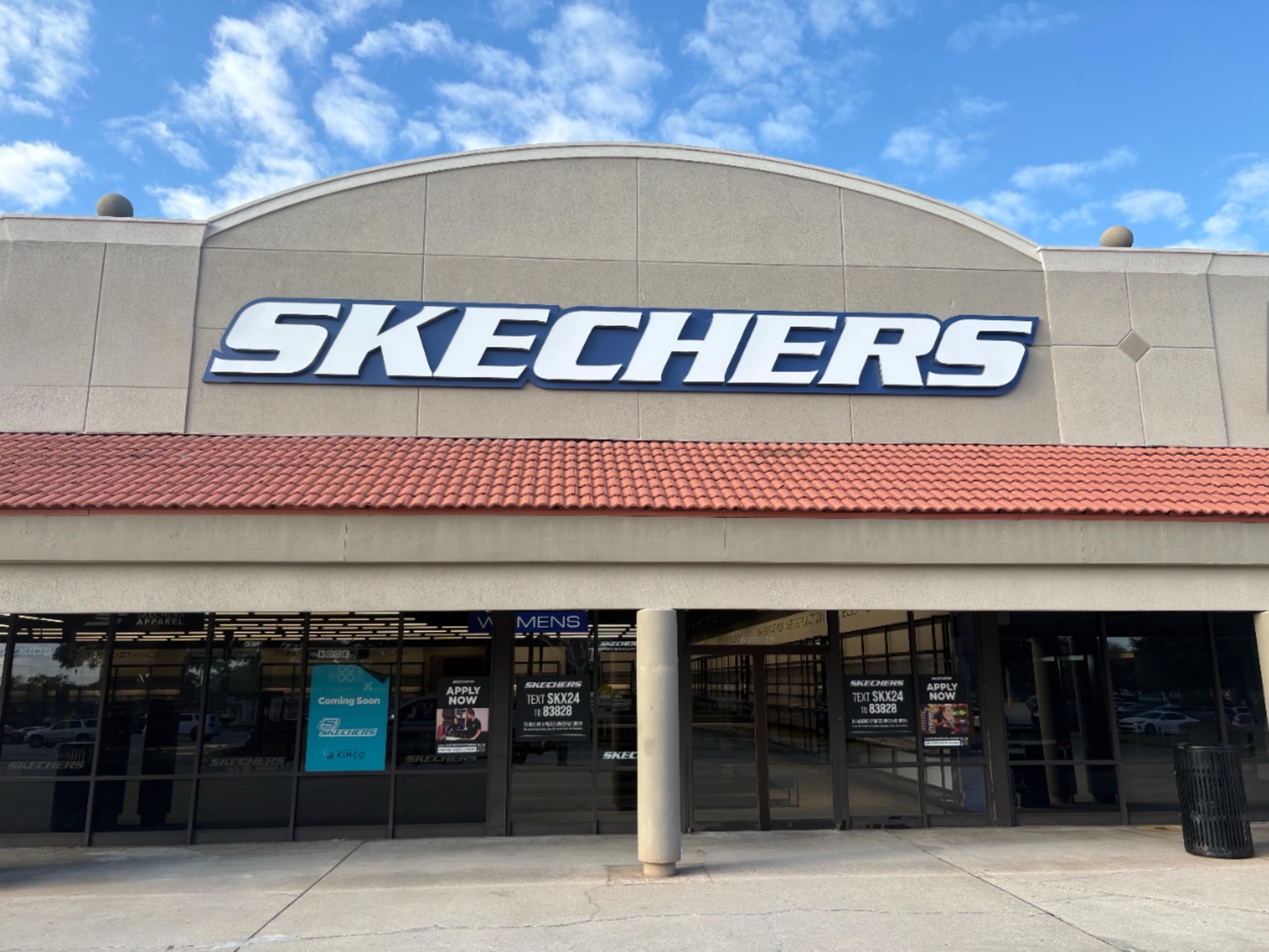 Skechers Argyle Village signage, Jackson, FL