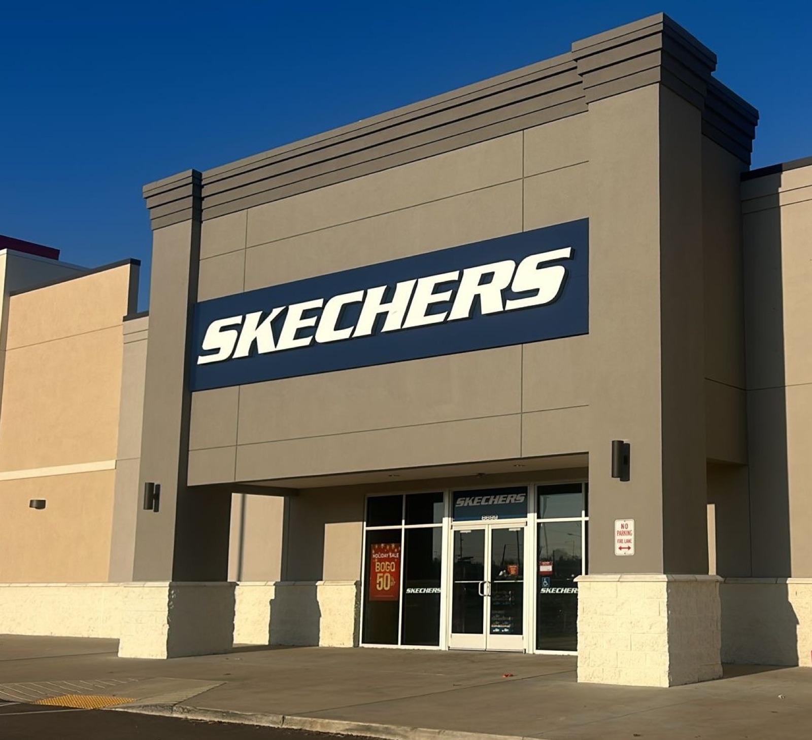 Skechers signage, Millinfton, TN