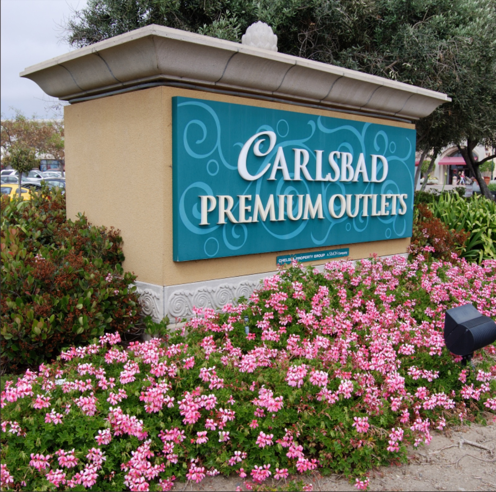 Carlsbad Premium Outlets monument sign, Carlsbad, CA