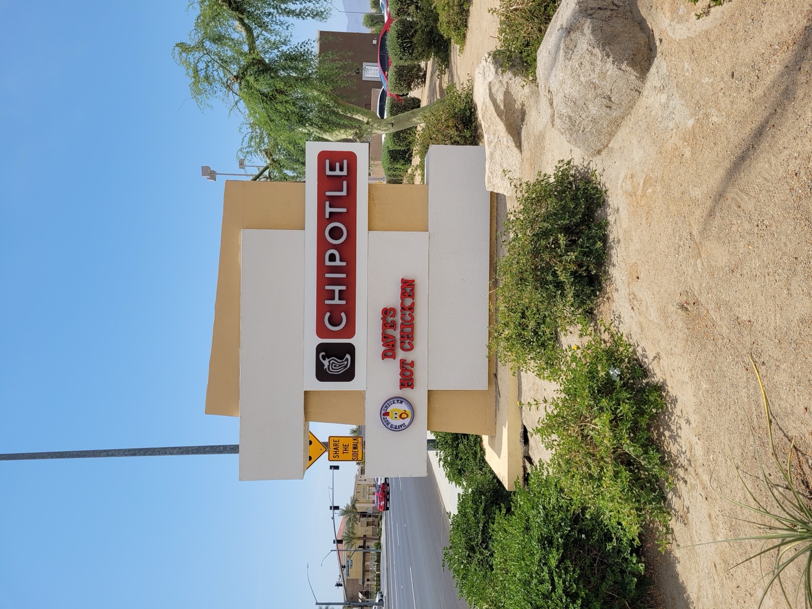 Dave's Hot Chicken signage, Indio, CA